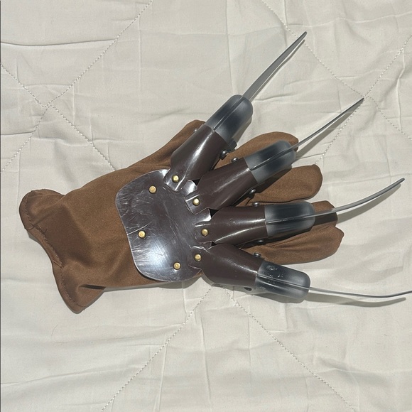 Freddy Kruger Costume Red and Green Striped Sweater with Brown Hat and Glove - Picture 2 of 7